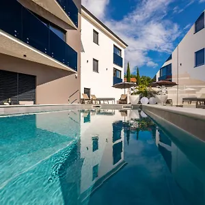 Aurea De Luxe Apartment Malinska
